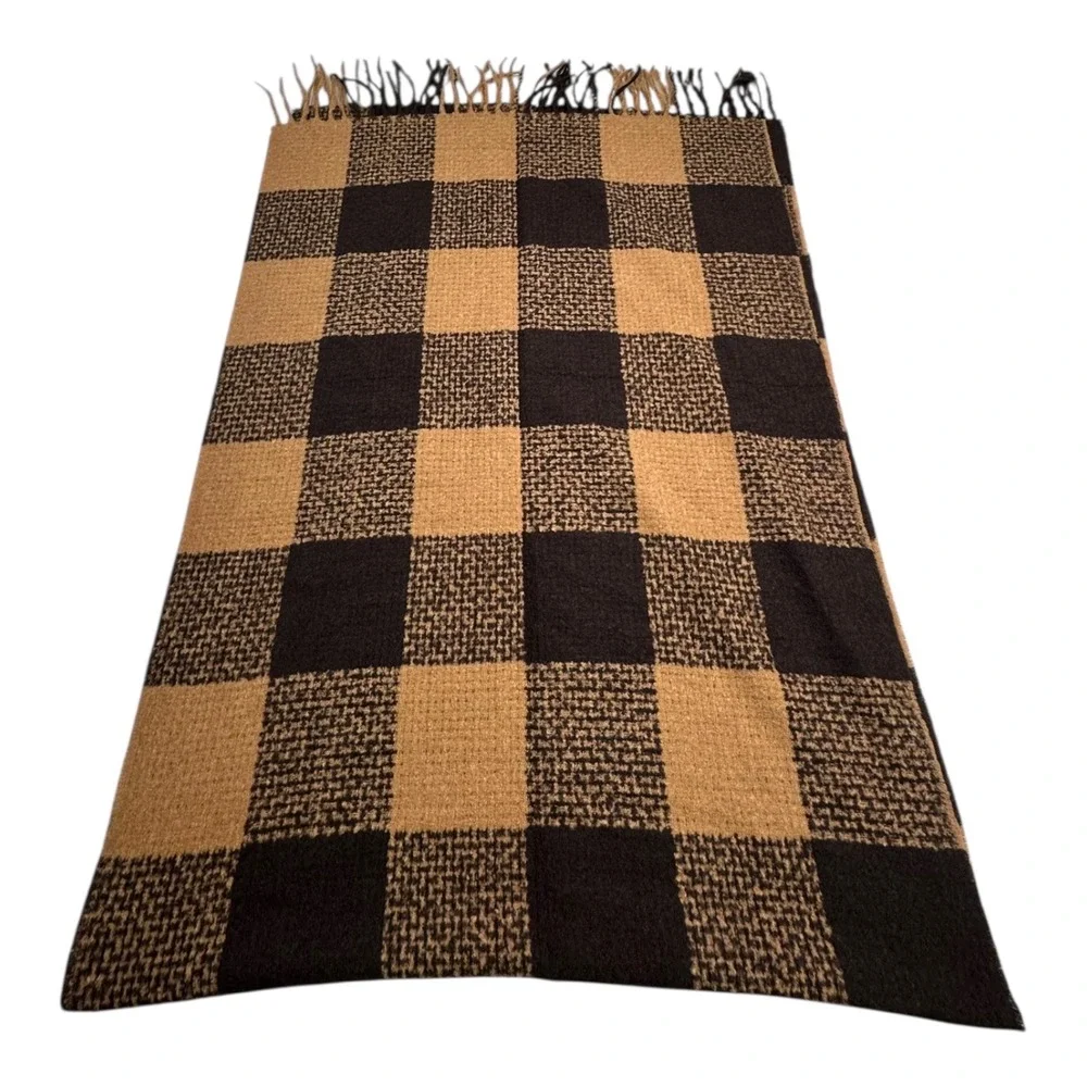 Buffalo Check‎ Plaid Scarf Brown Tan Fringe Accents Unisex Warm Winter